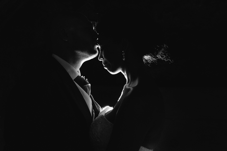 46 Stunning Black & White Wedding Photos