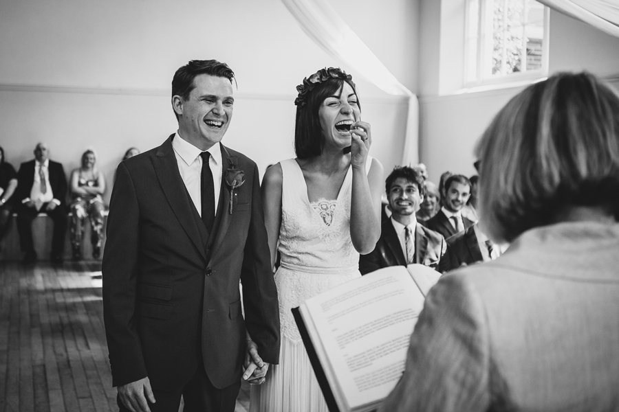 46 Stunning Black & White Wedding Photos