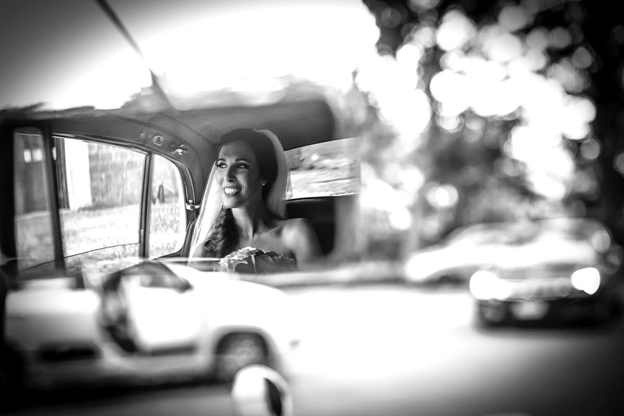 46 Stunning Black & White Wedding Photos