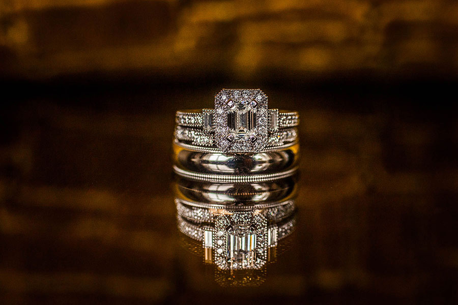 31 Stunning Wedding and Engagement Ring Photos