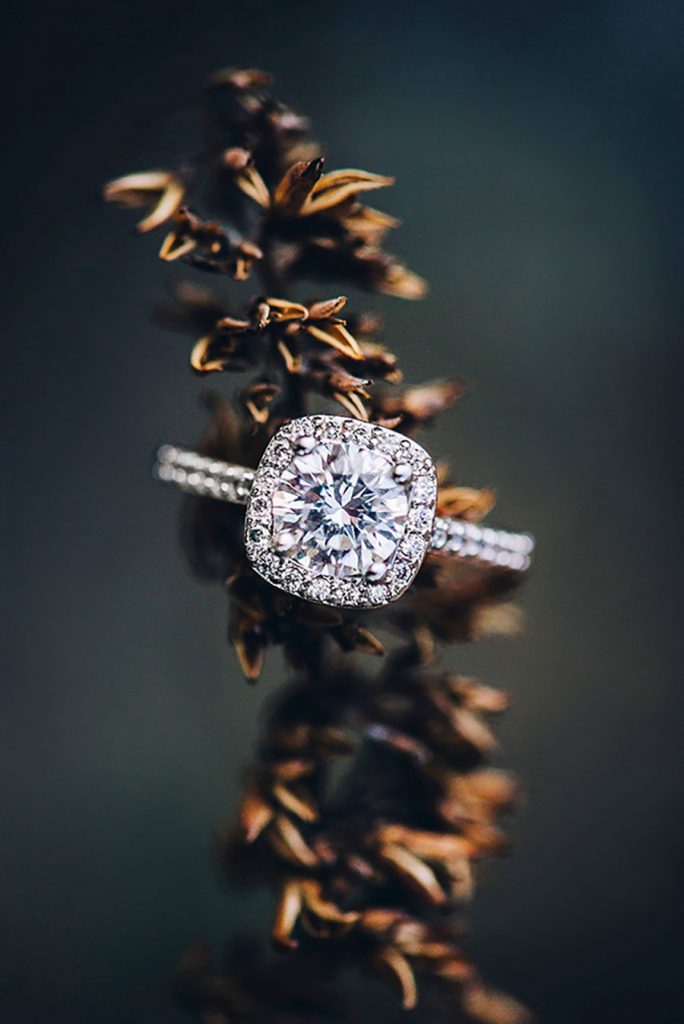 31 Stunning Wedding and Engagement Ring Photos