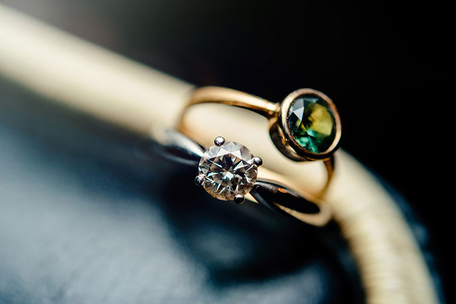 31 Stunning Wedding and Engagement Ring Photos