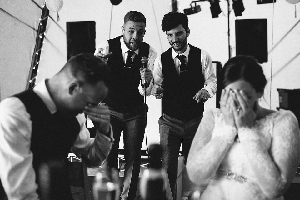 Average wait time for wedding photos