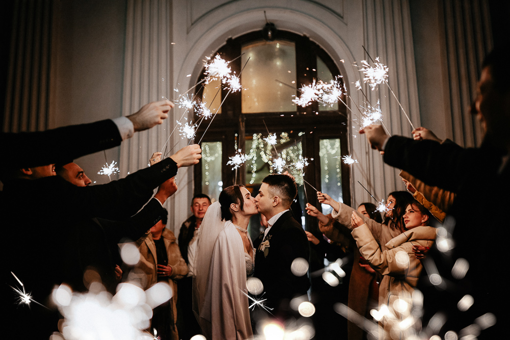 Birmingham & Midlands Full day coverage, 19 years of experience, 2 photographers, creative and flexible