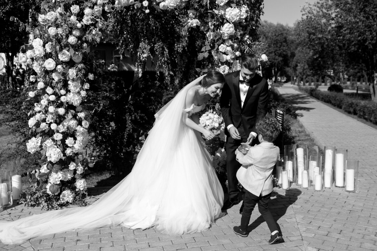 The Essential Story: A Half Day of Authentic Moments, Artfully Captured