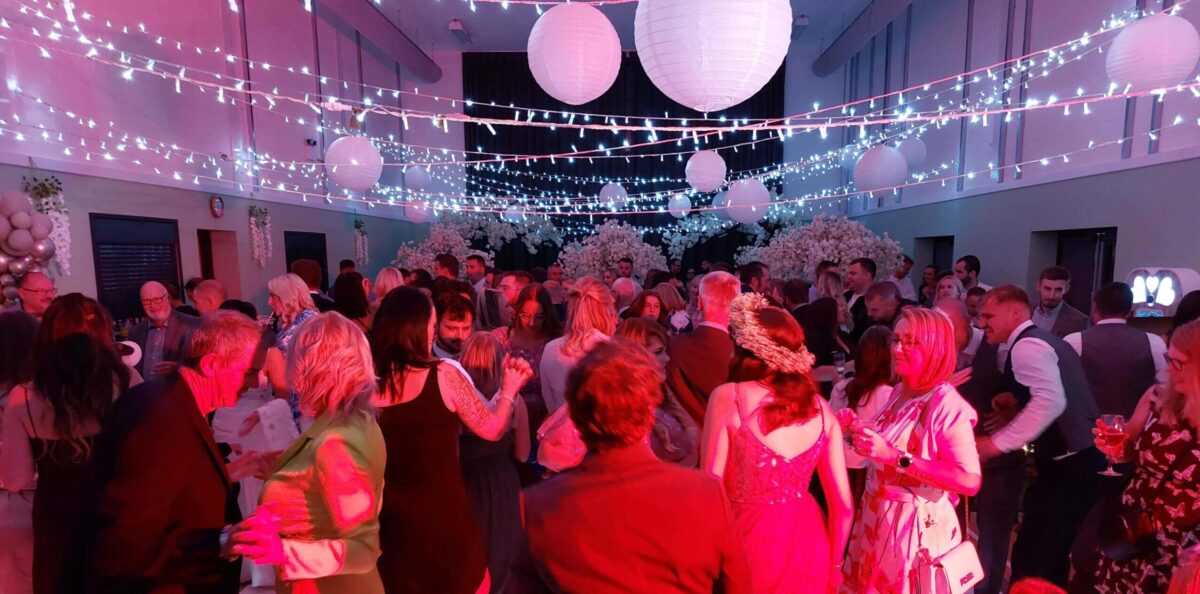 Evening Wedding Package with experienced 5* rated DJ