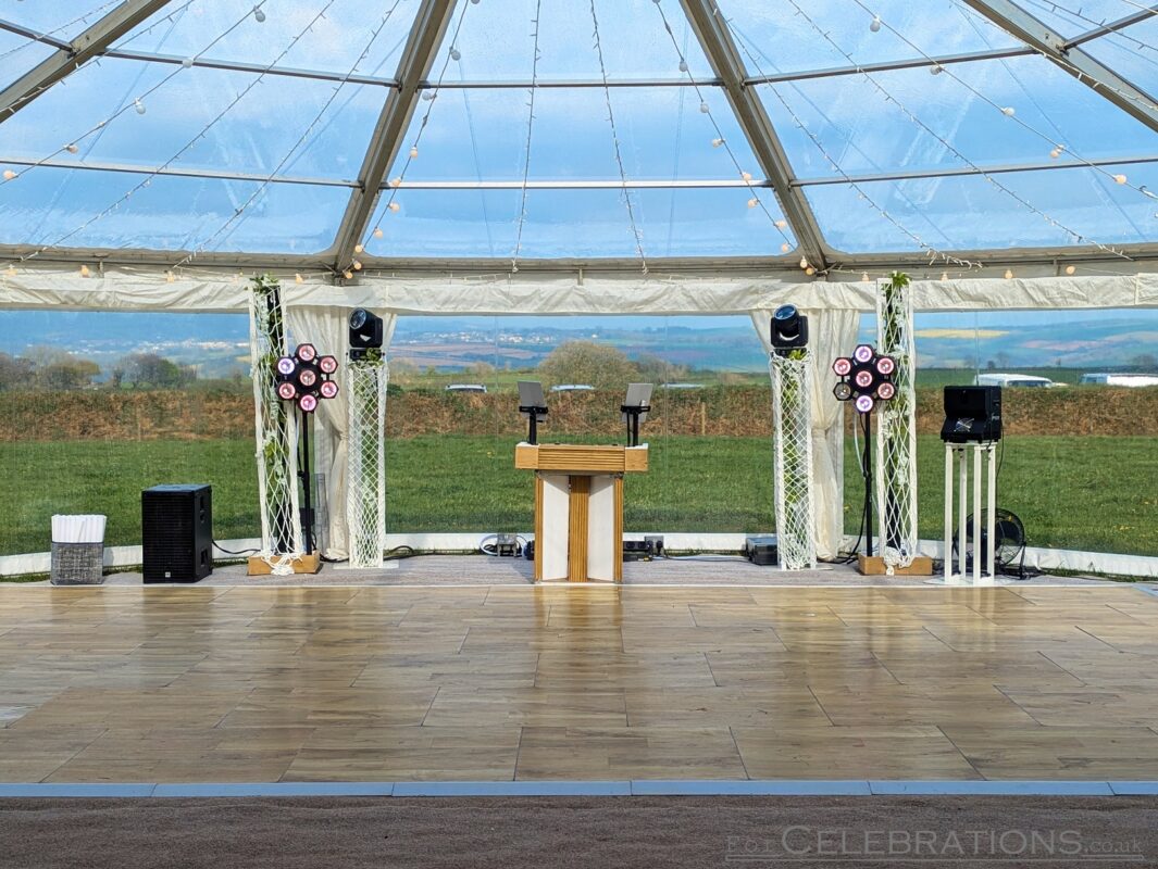 🤍 Wedding Host DJ curating the perfect soundtrack to your wedding day 🤍