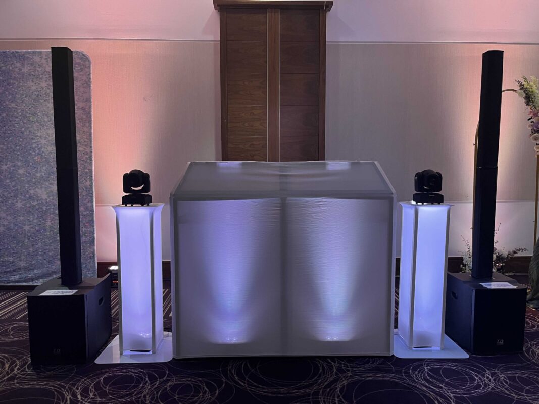 Evening DJ &Photobooth for 3 hours (Digital copies)