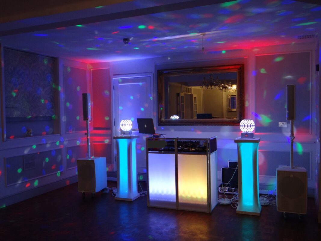 Wedding DJ Service - Evening all white wedding package