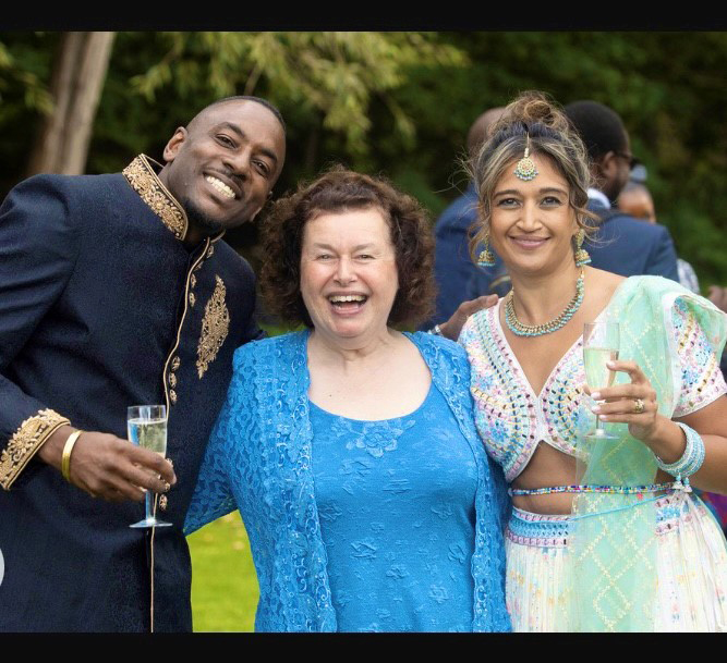 Create your unique and personal Humanist wedding ceremony with Hilary