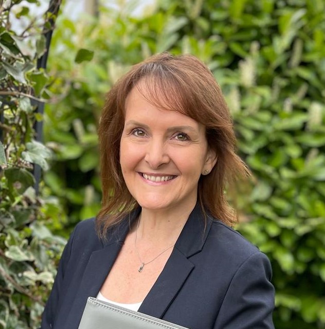 Symbolic & Heartfelt Ceremony