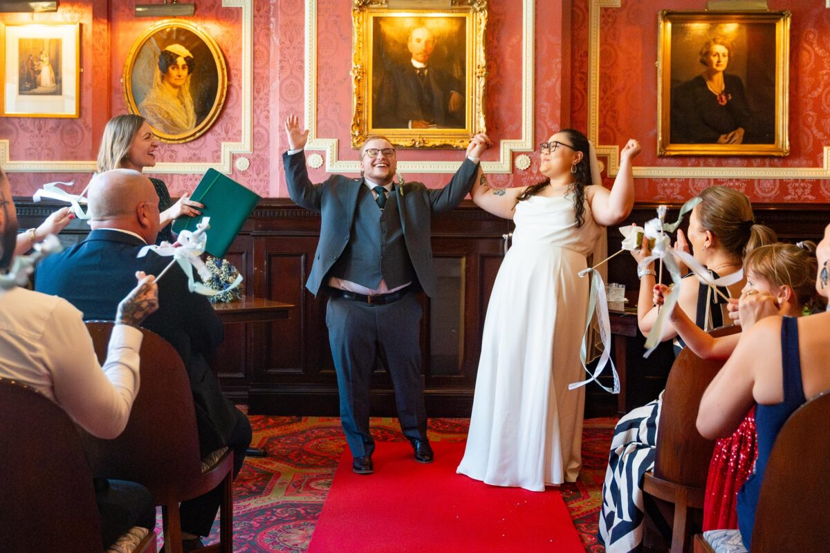 A personalised Wedding Ceremony full of joy!