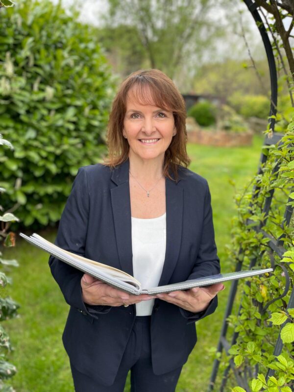 Symbolic & Heartfelt Ceremony