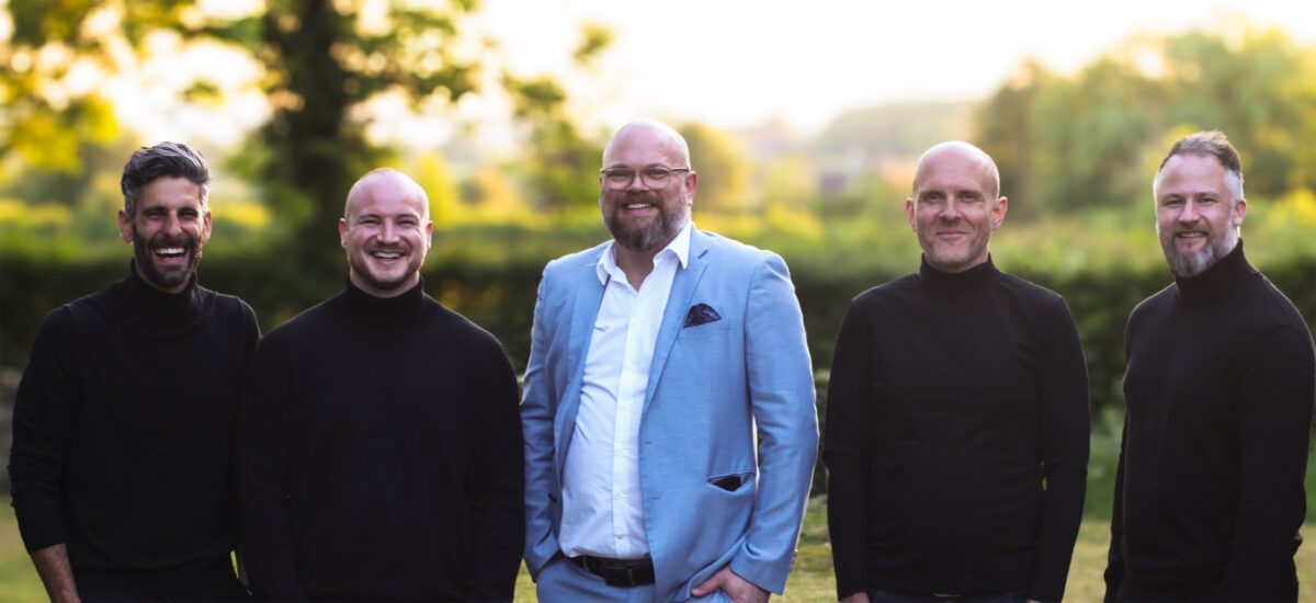 Live Band 5 piece. Optional extras: Bandeoke, DJ, live ceremony music, live drinks reception music