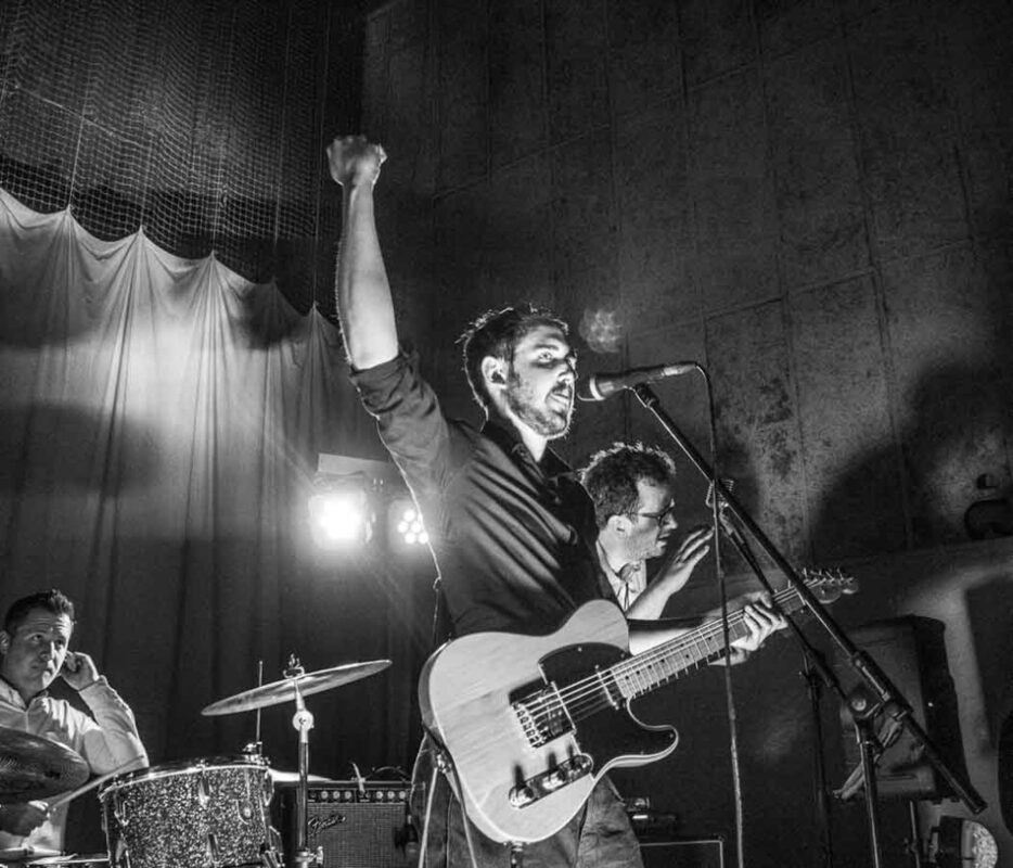 Professional Party Band that will Rock your Wedding!