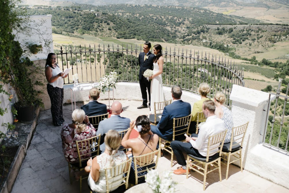 Gayle Celebrant Derbyshire & Surrounding Areas | wedissimo